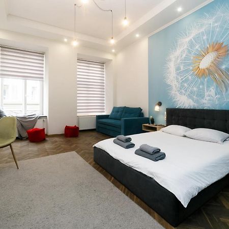 Main Square Apartment Good Stay In The City Center Lviv Ngoại thất bức ảnh