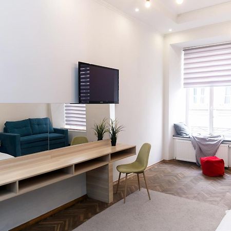 Main Square Apartment Good Stay In The City Center Lviv Ngoại thất bức ảnh