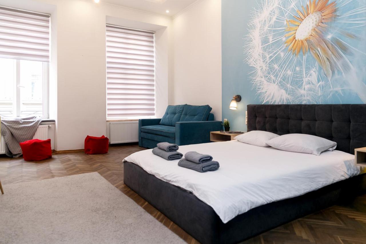 Main Square Apartment Good Stay In The City Center Lviv Ngoại thất bức ảnh